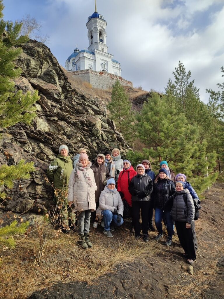 23 октября группа туристов «Азимут» познакомилась с частью истории Самоцветного кольца Урала, в центре которого находится г. Реж.